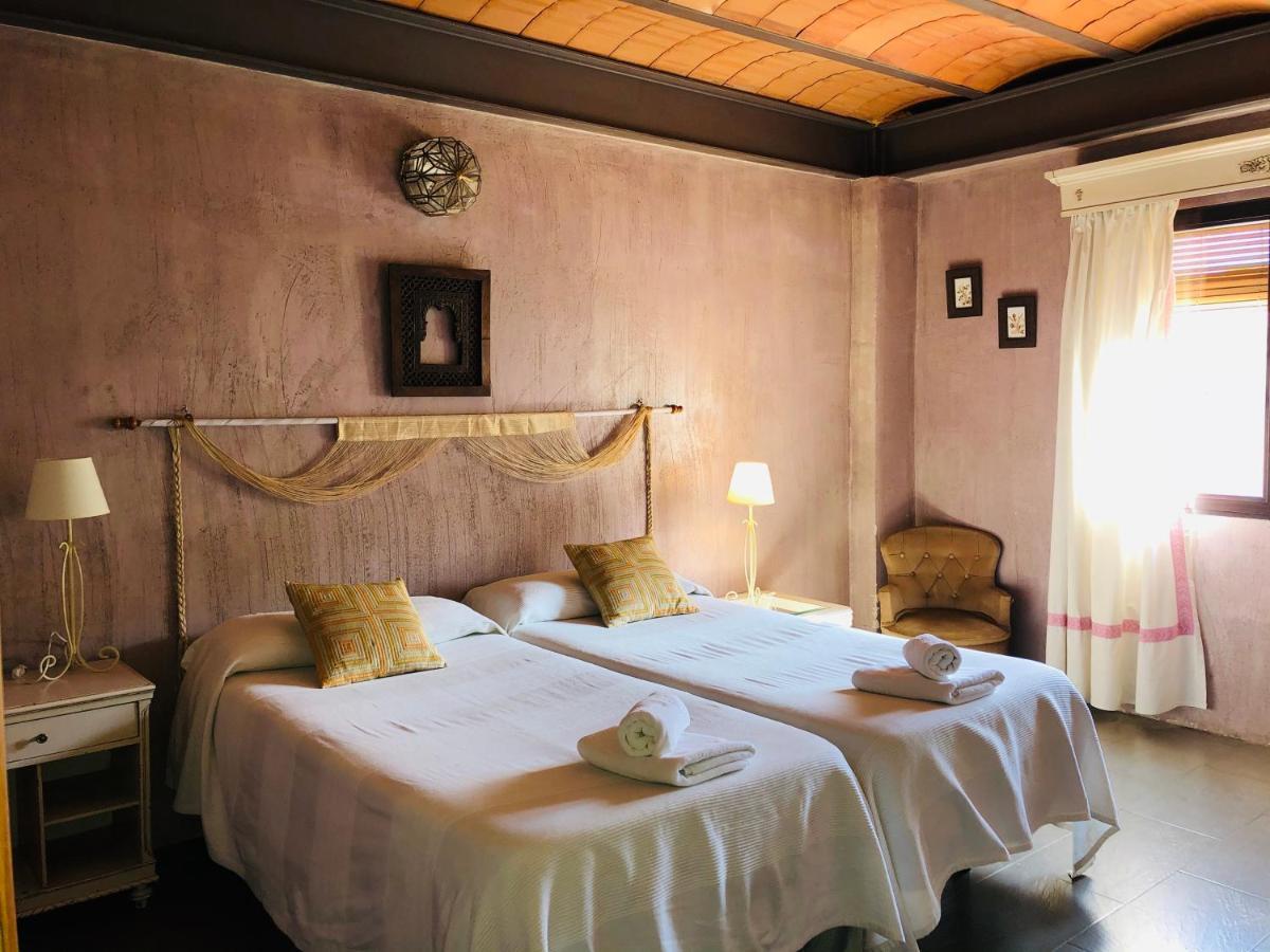 Hotel Finca Aldabra Pinos Genil Luaran gambar