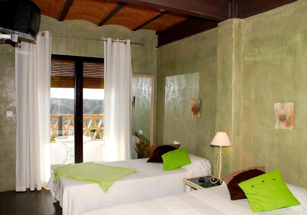 Hotel Finca Aldabra Pinos Genil Bilik gambar